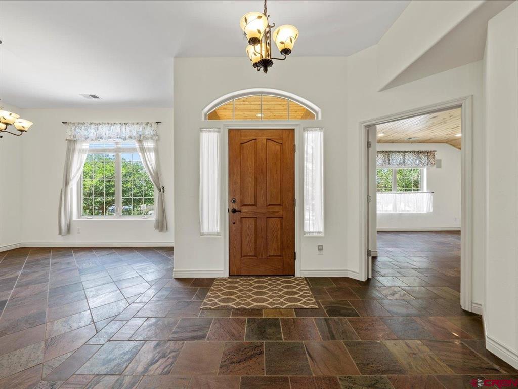 Montrose, Colorado 81401, United States, 3 Bedrooms Bedrooms, ,3 BathroomsBathrooms,Residential,Active,172783