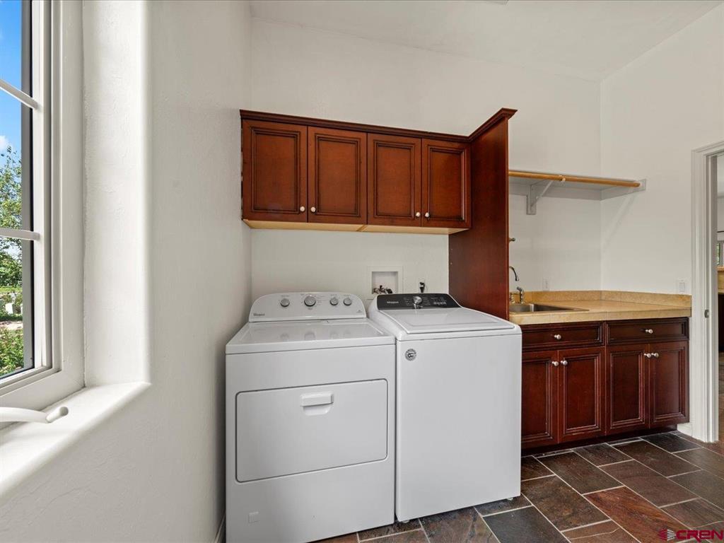 Montrose, Colorado 81401, United States, 3 Bedrooms Bedrooms, ,3 BathroomsBathrooms,Residential,Active,172783