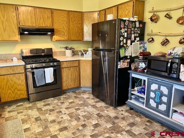 Montrose, Colorado 81401, United States, 2 Bedrooms Bedrooms, ,2 BathroomsBathrooms,Residential,Contingent,57556