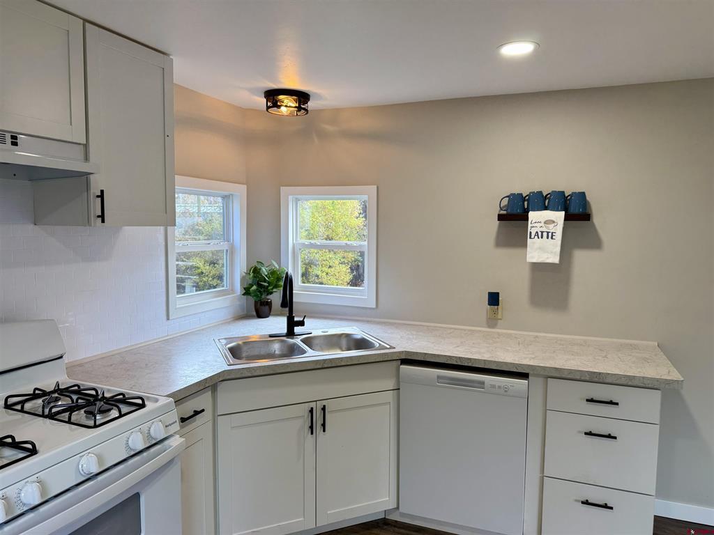 32222 N US HWY 550 51