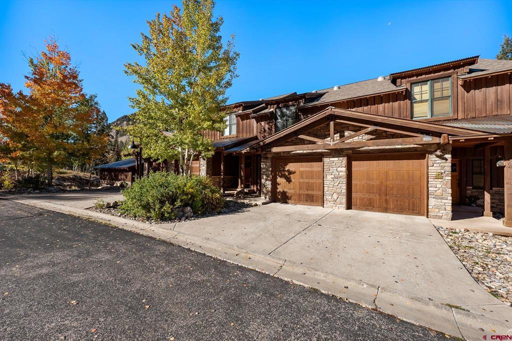 67 Travertine Trail