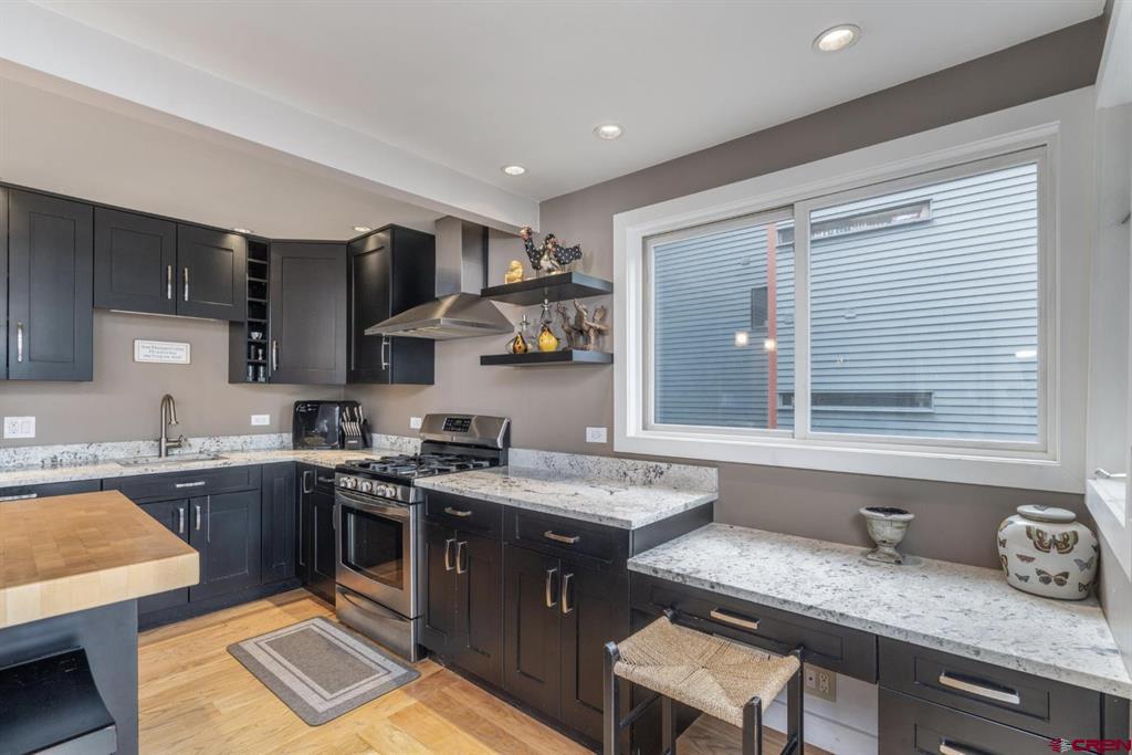 747 W Pacific Avenue 506