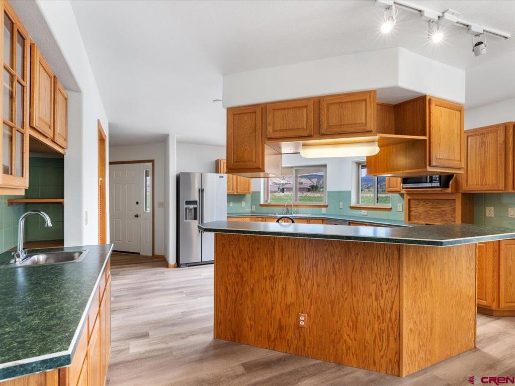 Montrose, Colorado 81403, United States, 4 Bedrooms Bedrooms, ,3 BathroomsBathrooms,Residential,Active,142370