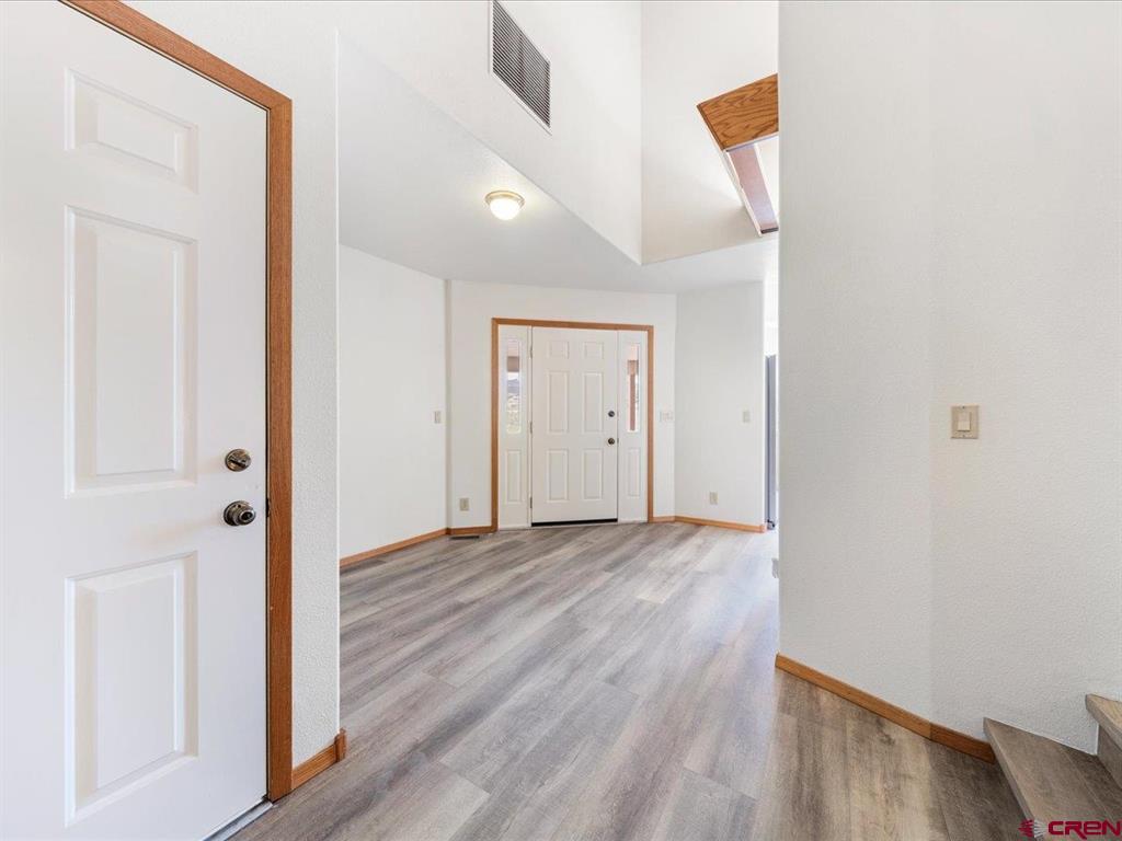 Montrose, Colorado 81403, United States, 4 Bedrooms Bedrooms, ,3 BathroomsBathrooms,Residential,Active,142370