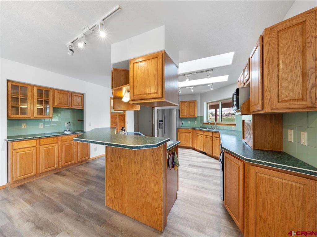 Montrose, Colorado 81403, United States, 4 Bedrooms Bedrooms, ,3 BathroomsBathrooms,Residential,Active,142370