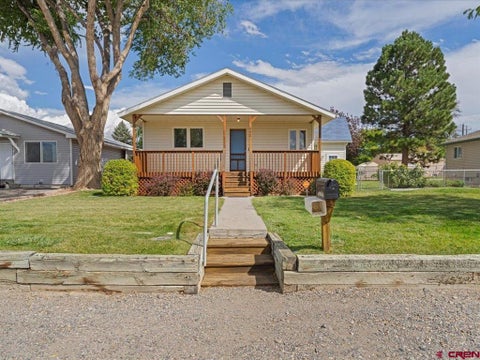 Photo of 940 Leon Street, Delta, CO 81416 (MLS # 838972)