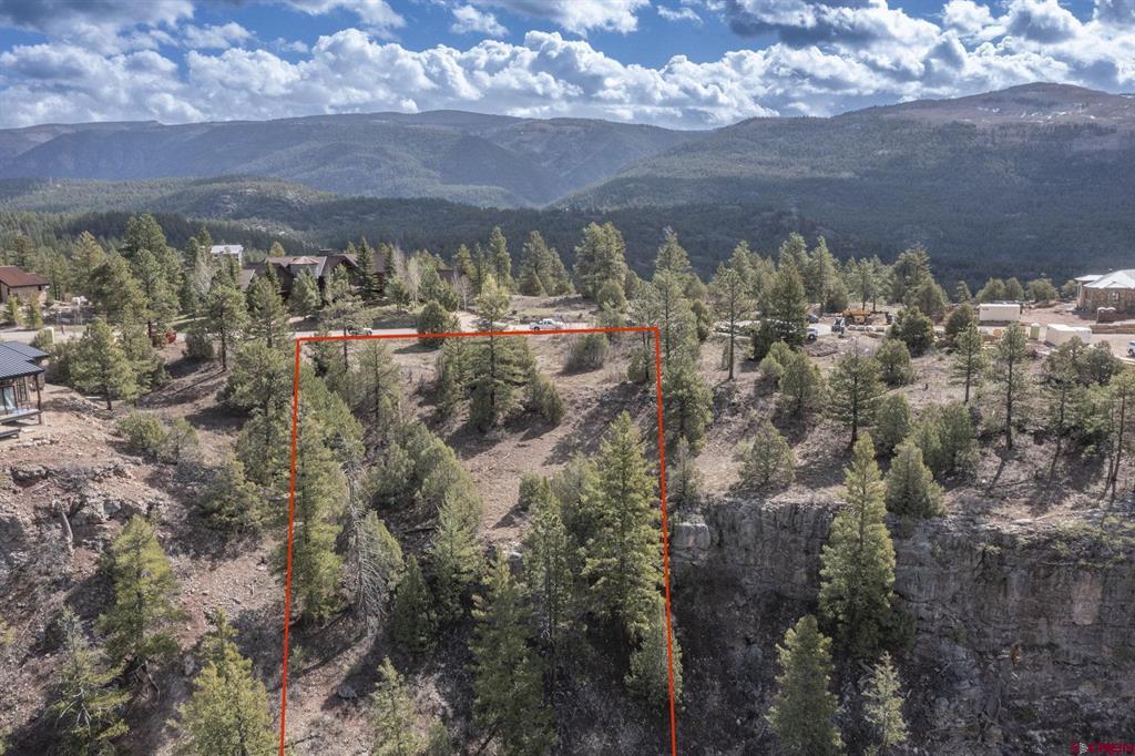 516 Glacier Cliff Drive