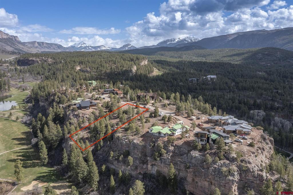 516 Glacier Cliff Drive
