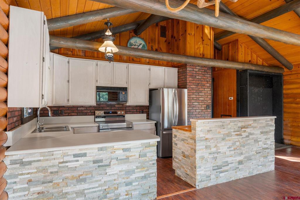 505 Forest Lakes Drive