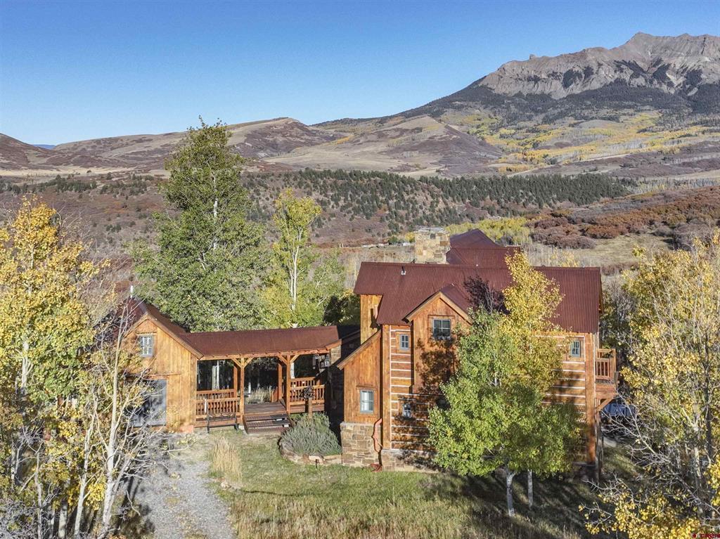 1036 Harcourt Trail