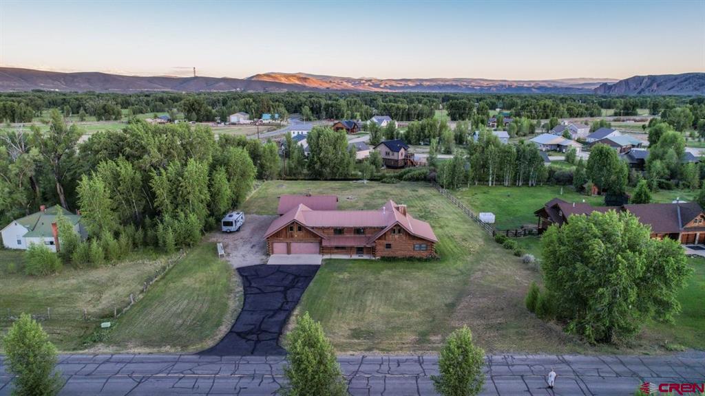 100 Meadow Lark Trail