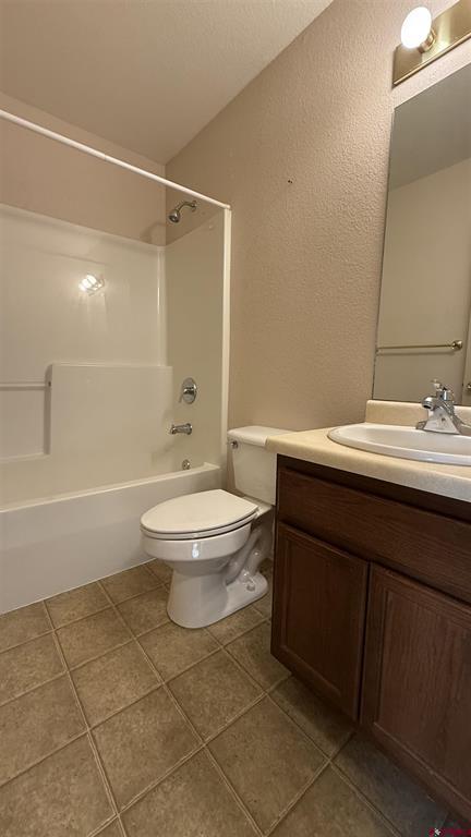 Montrose, Colorado 81401, United States, 3 Bedrooms Bedrooms, ,2 BathroomsBathrooms,Residential,Active,162321