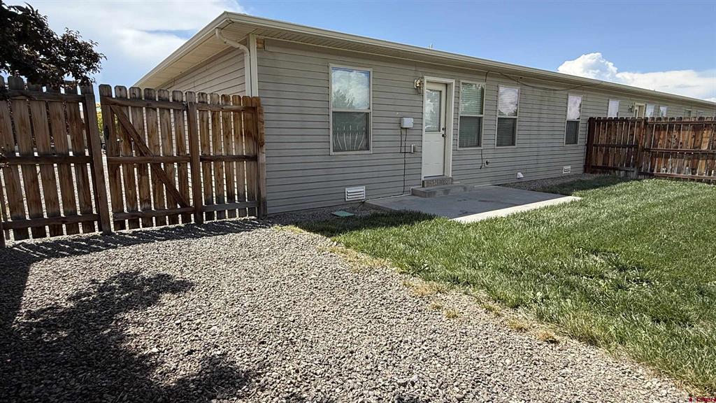 Montrose, Colorado 81401, United States, 3 Bedrooms Bedrooms, ,2 BathroomsBathrooms,Residential,Active,162321