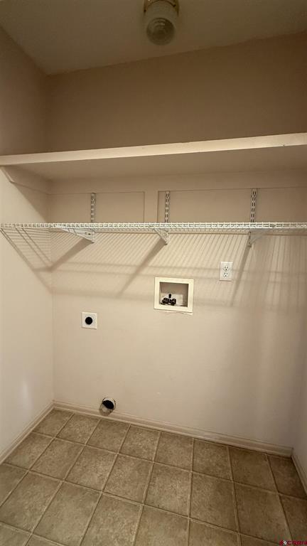 Montrose, Colorado 81401, United States, 3 Bedrooms Bedrooms, ,2 BathroomsBathrooms,Residential,Active,162321