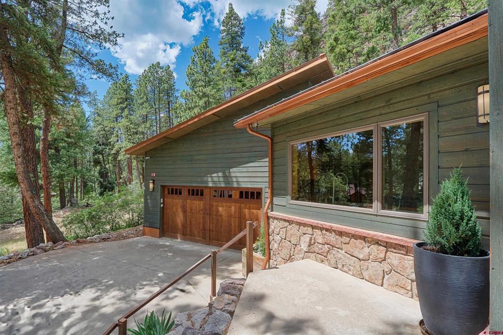 73 Wapiti Road