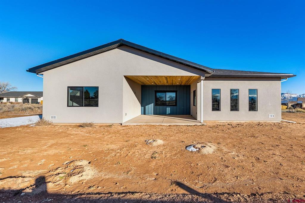 2223 Golf Course Lane