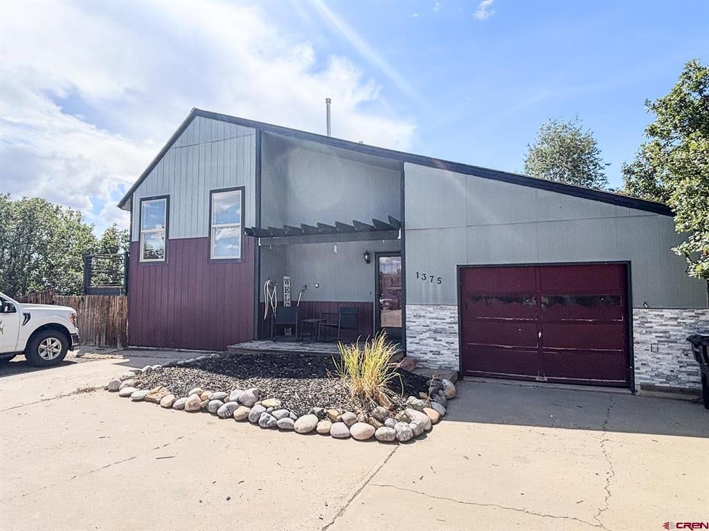 1375 N Cactus Drive