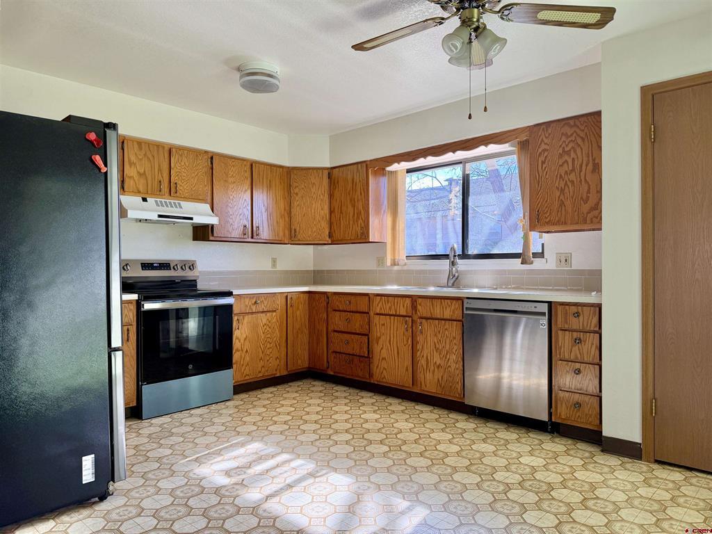 2144 Stratford Drive B