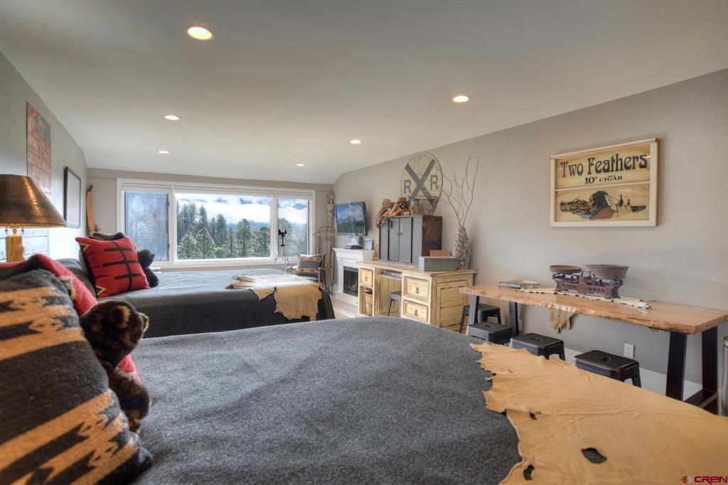 314 N Tamarron Drive 207