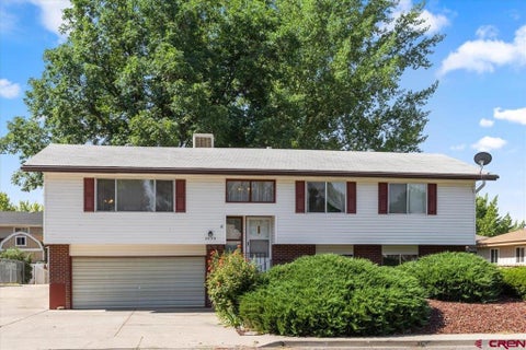 Photo of 2020 Bradford Drive, Montrose, CO 81401 (MLS # 837009)