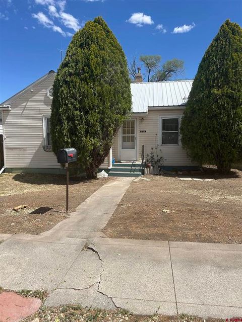 Photo of 524 N Mesa Avenue, Montrose, CO 81401 (MLS # 833924)