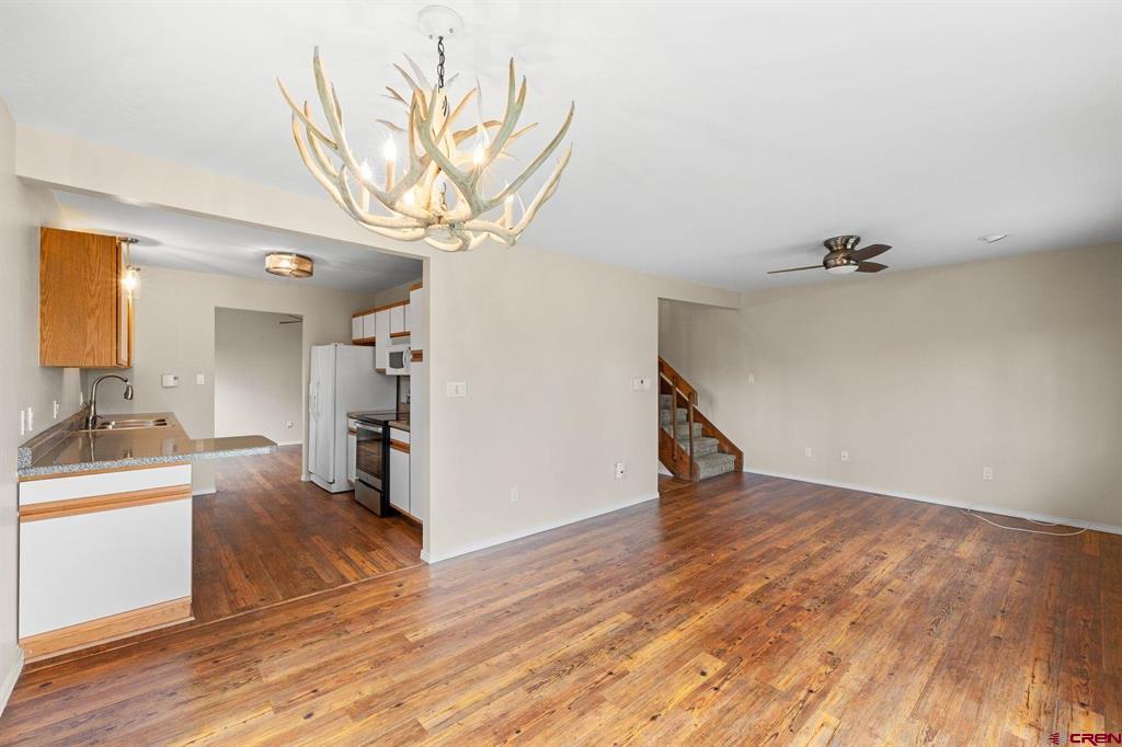 111 Shavano Drive F5