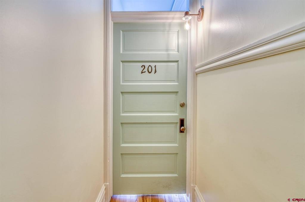 401-407 N Commercial Street