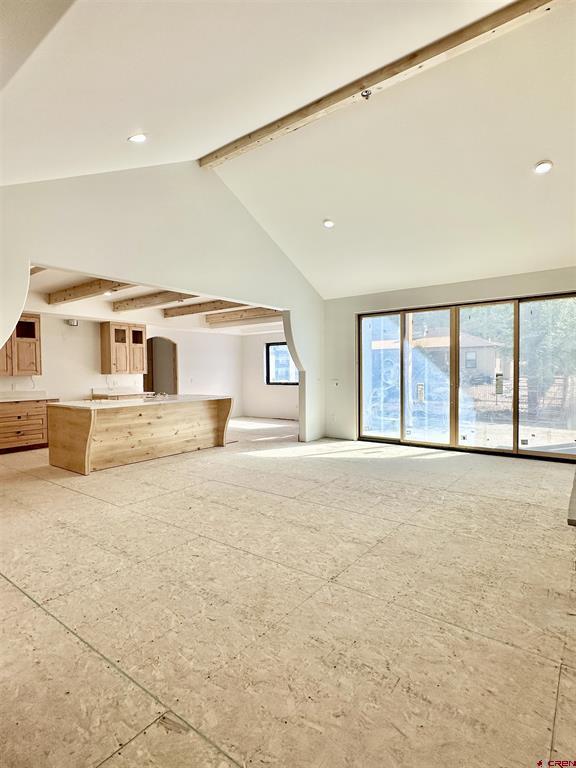 805 SE Pinyon Street