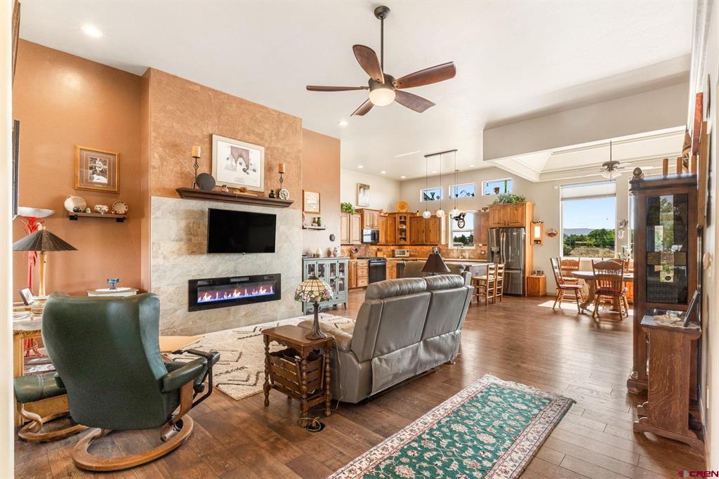 2433 Hidden Valley Drive