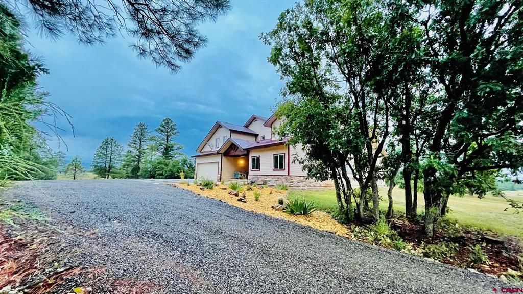 375 Mariposa Drive
