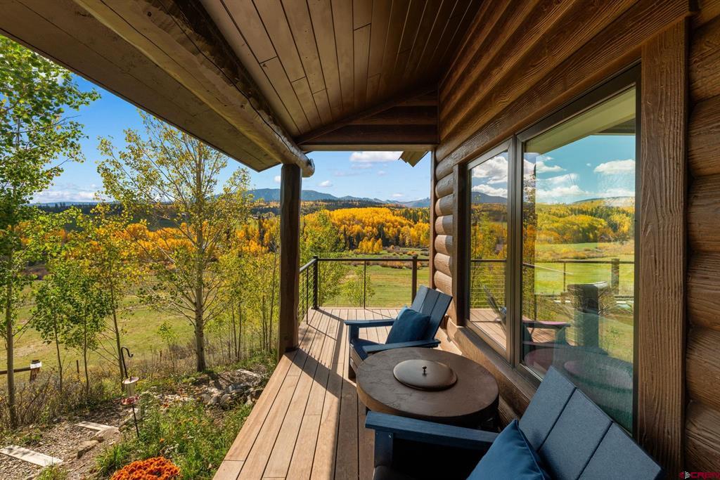215 Zuni Trail