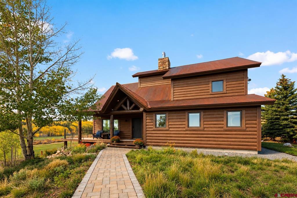 215 Zuni Trail