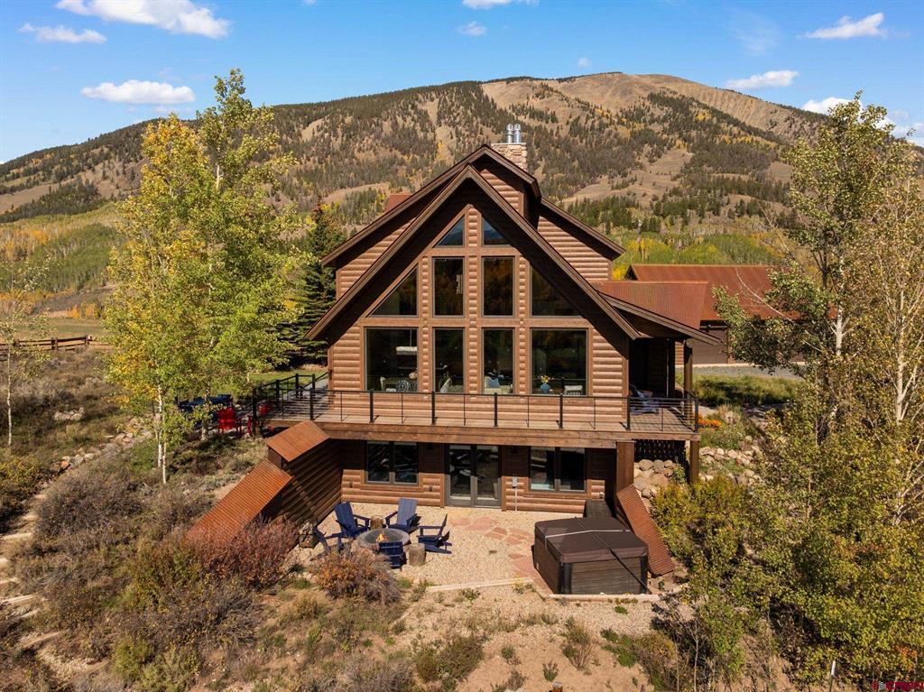 215 Zuni Trail