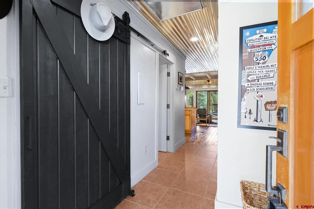 961 N Tamarron Drive 604