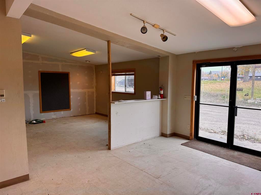 151 W Highway 50