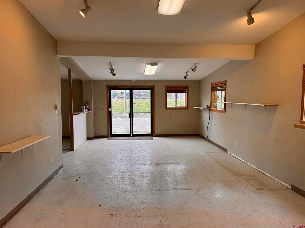 151 W Highway 50