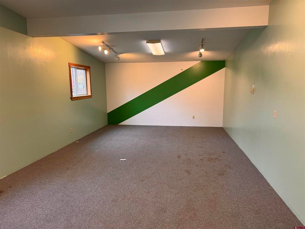 151 W Highway 50