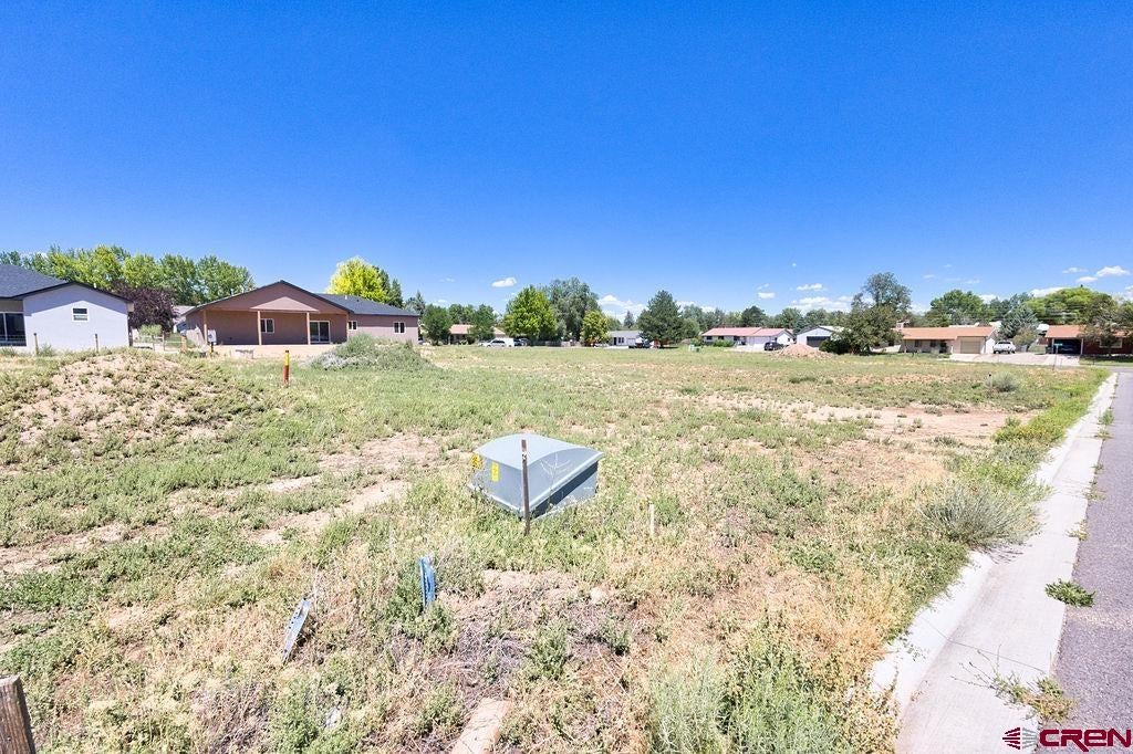 1618 E Downey Avenue