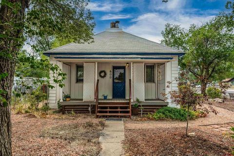 Photo of 600 S 9th Street, Montrose, CO 81401 (MLS # 836426)