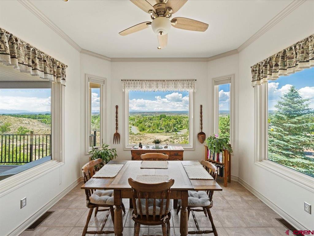 Montrose, Colorado 81403, United States, 5 Bedrooms Bedrooms, ,4 BathroomsBathrooms,Residential,Active,148716