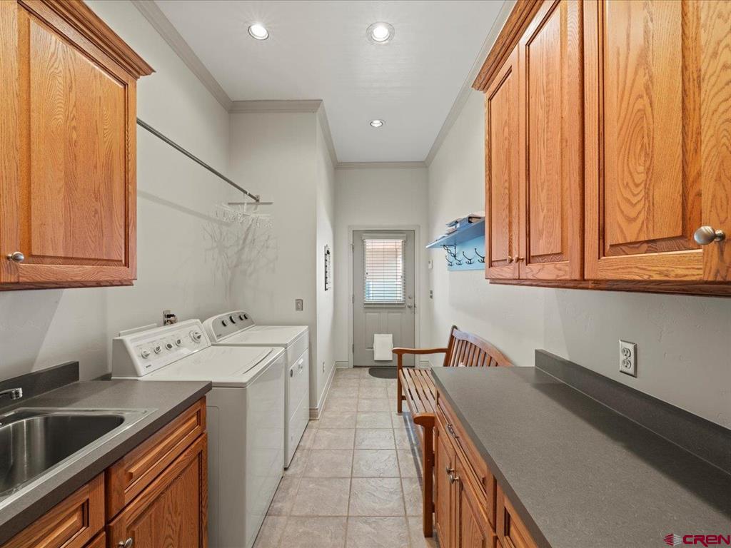 Montrose, Colorado 81403, United States, 5 Bedrooms Bedrooms, ,4 BathroomsBathrooms,Residential,Active,148716