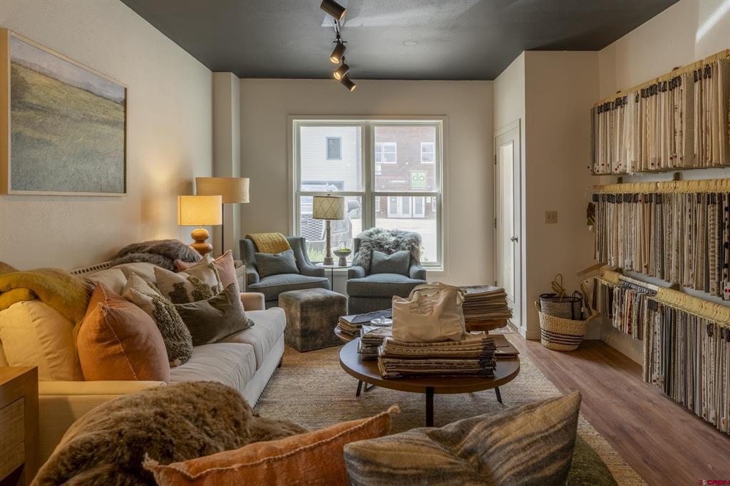 309 Belleview - #1-B Commercial Unit #1-B