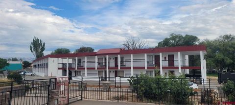 1702 E Main Street Montrose CO 81401