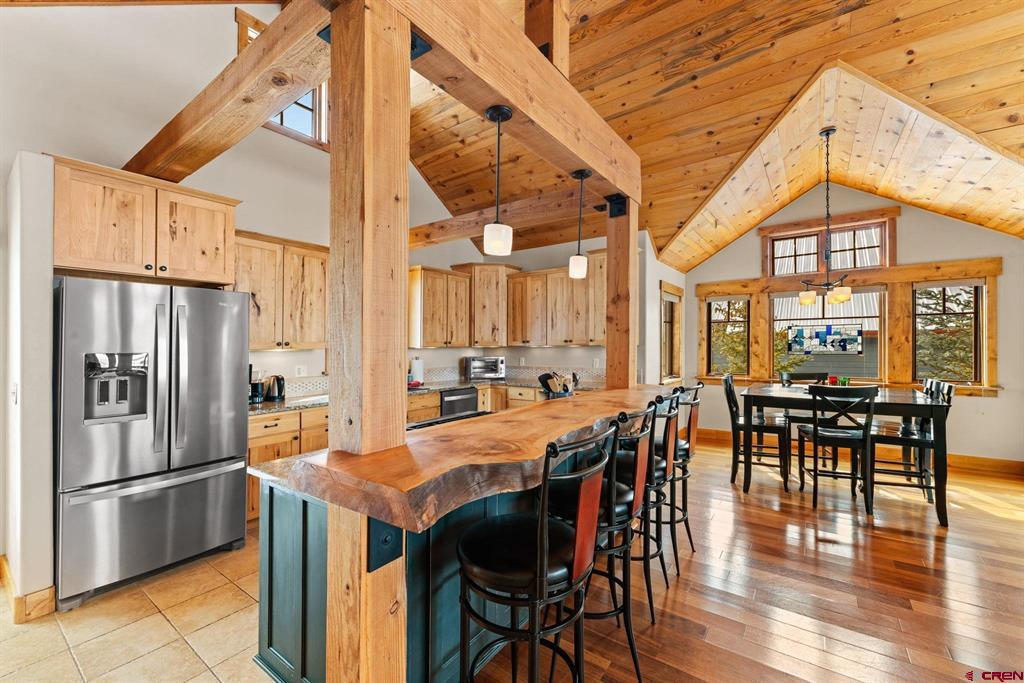319 Larkspur Loop