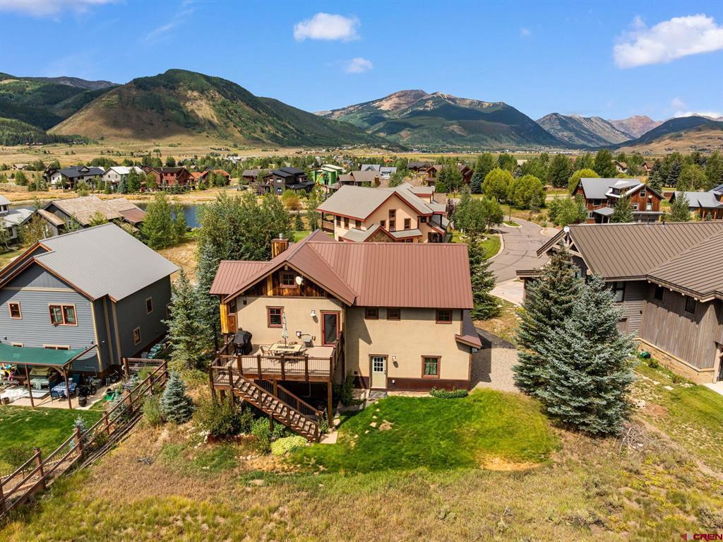 319 Larkspur Loop