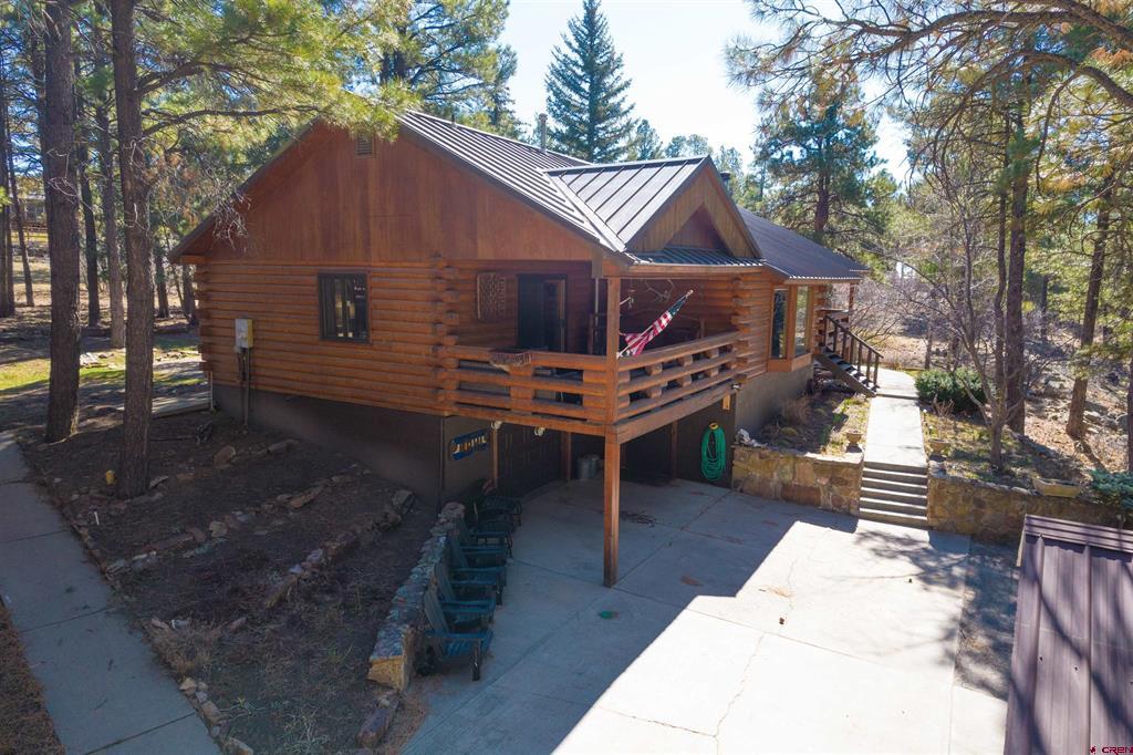 49 Sandstone Court
