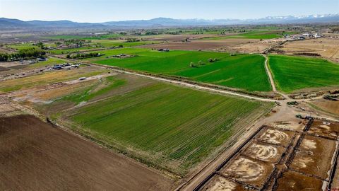 Photo of TBD 6000 Road, Olathe, CO 81425 (MLS # 834147)