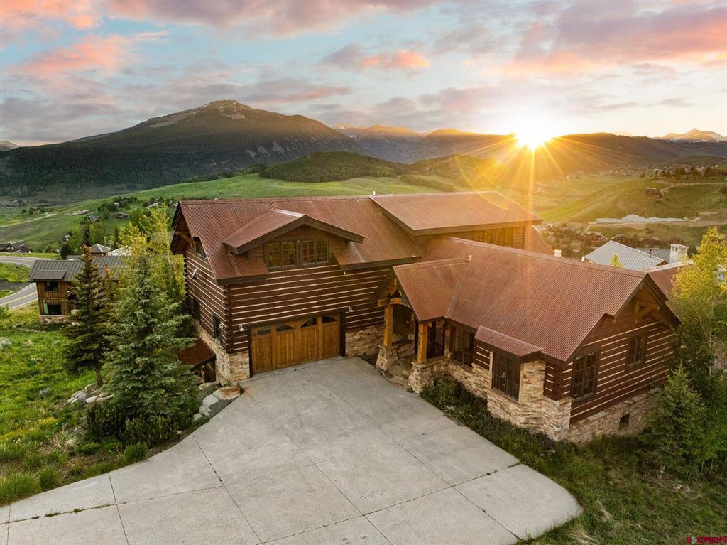 59 Summit Road