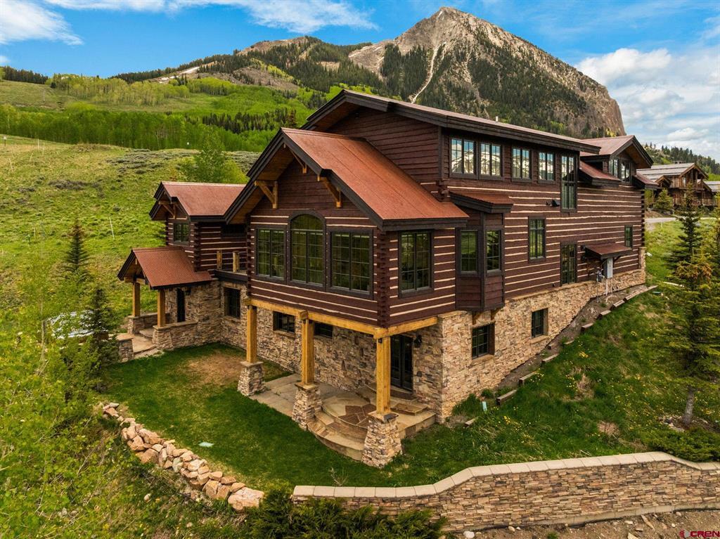 59 Summit Road
