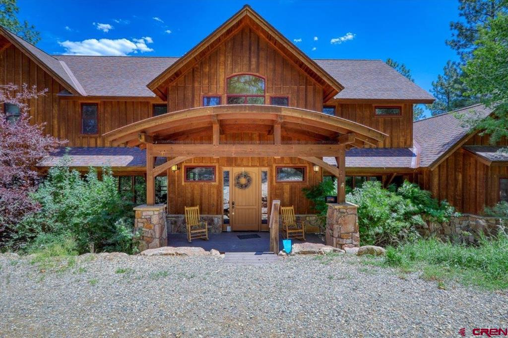 207 La Tierra Court